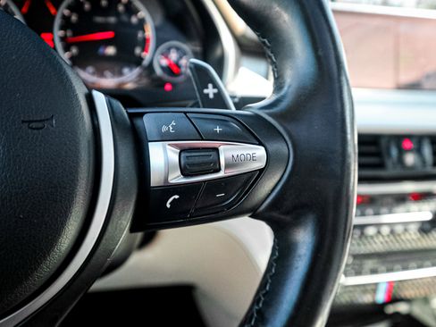 Used 2016 BMW X5 M image 20