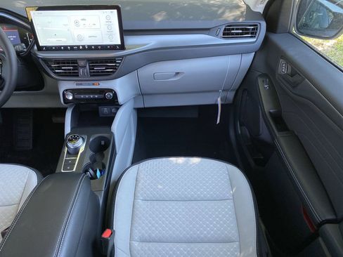 New 2025 Ford Escape Active w/ Tech Pack #1 image 18