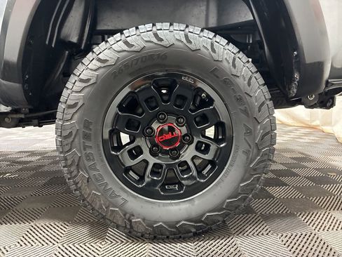 Used 2023 Toyota Tacoma SR5 RWD image 33