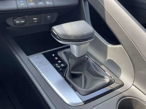 New 2026 Hyundai Elantra SE image 15