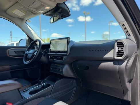 Used 2025 Ford Bronco Sport Outer Banks w/ Outer Banks Tech Package+ AWD/4WD image 17