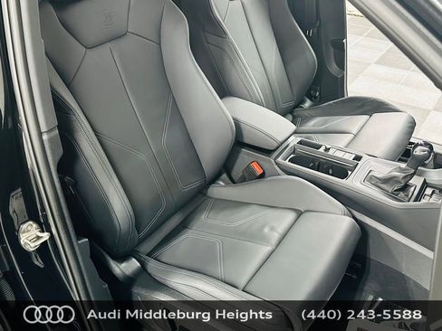 Certified 2025 Audi Q3 2.0T Premium w/ Convenience Package image 27