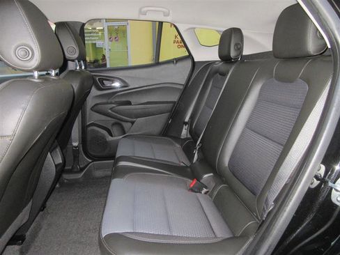 Used 2024 Chevrolet Trax LT image 23