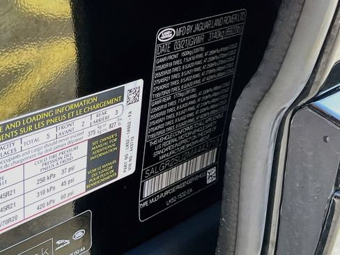Used 2021 Land Rover Range Rover AWD/4WD image 32