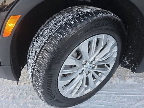 Certified 2024 Cadillac XT4 Luxury w/ Cold Weather Package image 33