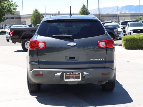 Used 2011 Chevrolet Traverse LS AWD/4WD image 5