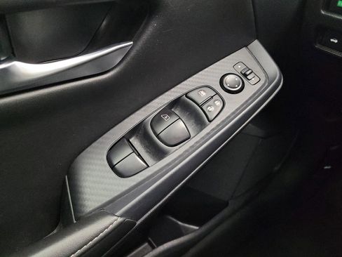 Used 2024 Nissan Sentra SV FWD image 27