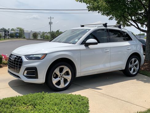 Used 2021 Audi Q5 2.0T Premium Plus w/ Premium Plus Package AWD/4WD image 5