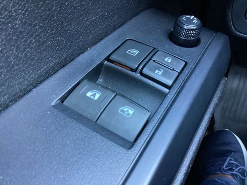 Used 2021 Toyota Tacoma SR image 20