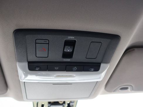 Used 2020 Nissan Altima 2.5 SL FWD image 17