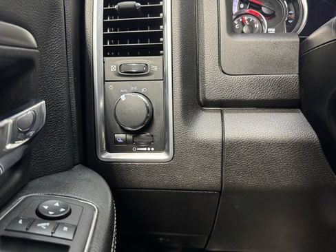 Used 2021 RAM 1500 Classic Warlock image 15