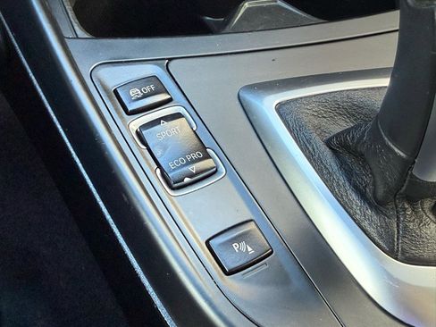Used 2015 BMW M235i Convertible RWD image 15