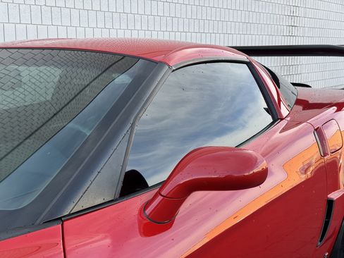 Used 2009 Chevrolet Corvette Z06 w/ Preferred Equipment Group image 16