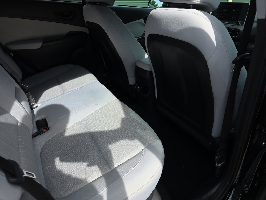 Used 2023 Hyundai Kona SEL AWD/4WD image 16