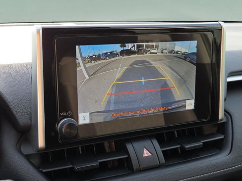 Certified 2025 Toyota RAV4 XLE image 27