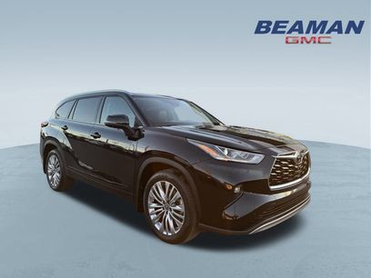 Used 2024 Toyota Highlander Platinum