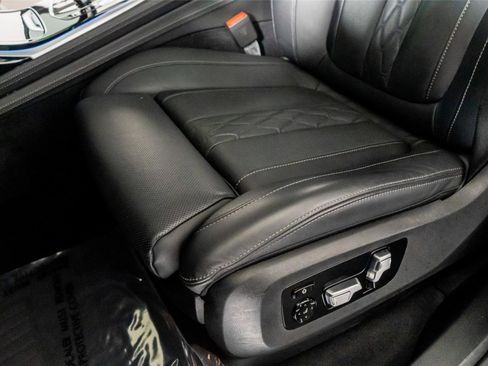 Used 2025 BMW ALPINA XB7 AWD/4WD image 25