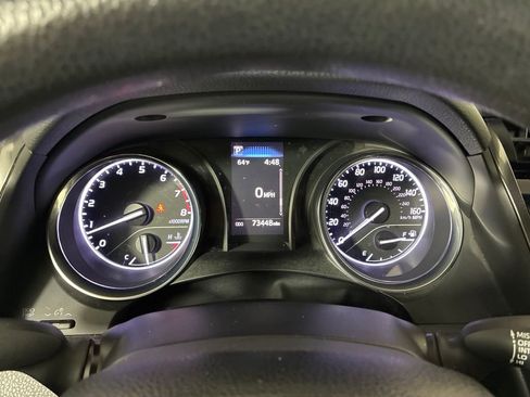 Used 2019 Toyota Camry LE image 12