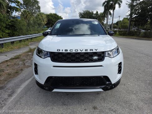 Used 2026 Land Rover Discovery Sport Landmark AWD/4WD image 8