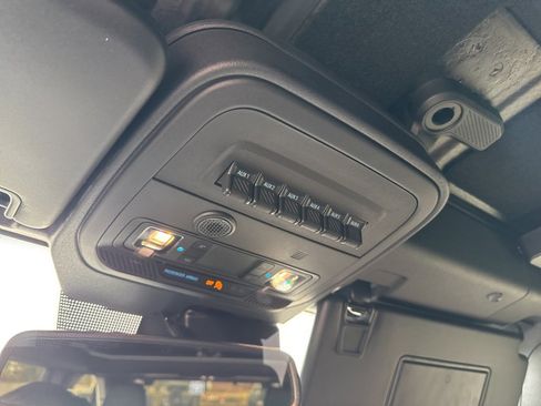 Used 2024 Ford Bronco Outer Banks image 30