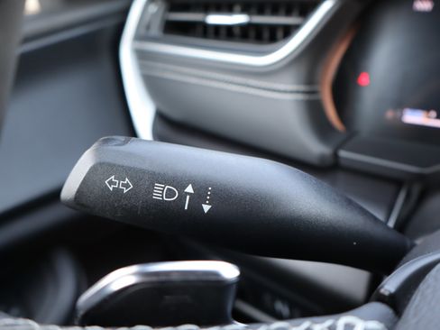 Used 2023 Jeep Grand Cherokee L Laredo image 22