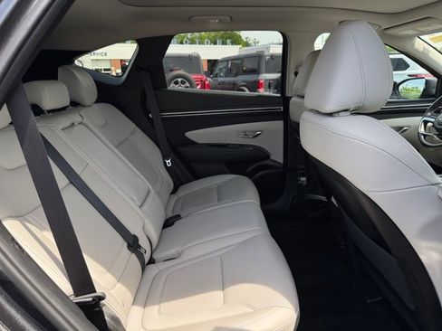 Used 2023 Hyundai Tucson Limited AWD/4WD image 26