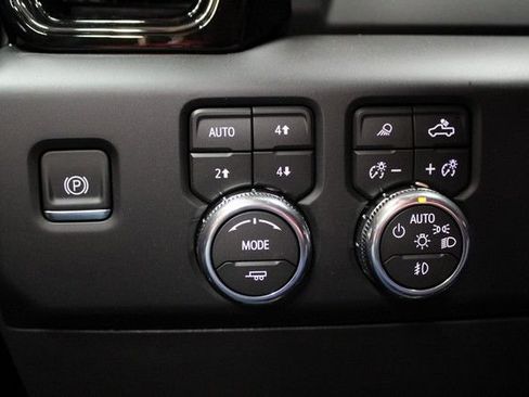 New 2026 GMC Sierra 1500 AT4 w/ AT4 Premium Package AWD/4WD image 22