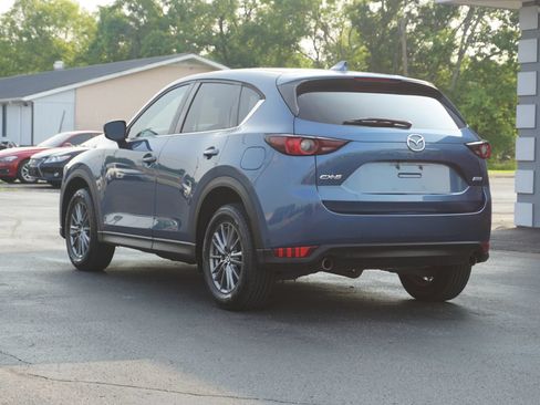 Used 2017 MAZDA CX-5 Touring w/ Preferred Equipment Package FWD image 7