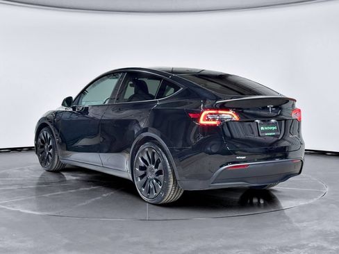 Used 2022 Tesla Model Y Performance image 2