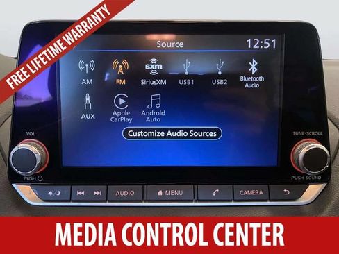 Used 2024 Nissan Sentra SV FWD image 12