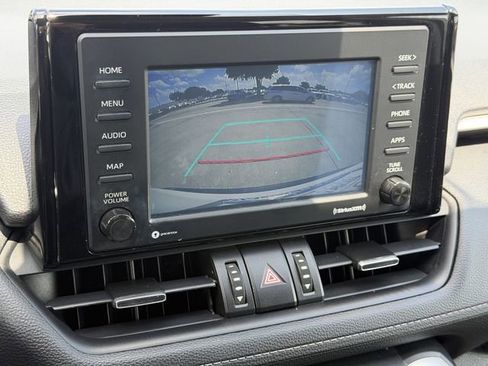 Used 2021 Toyota RAV4 XLE Premium FWD image 18