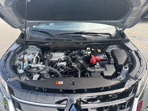 New 2026 Mitsubishi Outlander SE FWD image 33