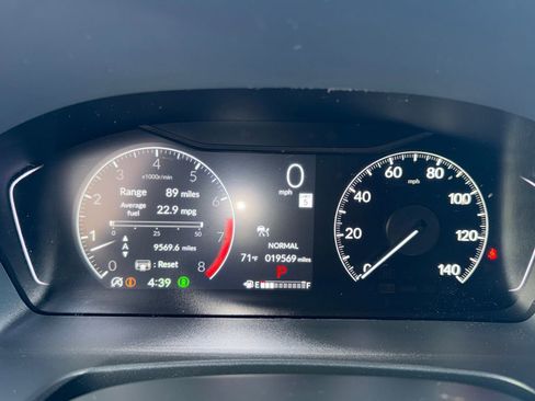 Used 2025 Honda Pilot EX-L image 16