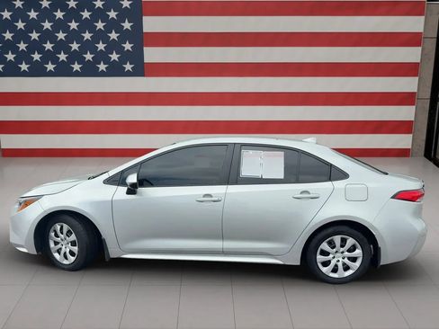 Used 2024 Toyota Corolla LE FWD image 5