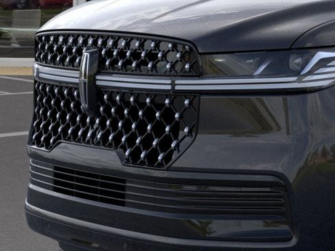New 2025 Lincoln Navigator L Black Label image 17