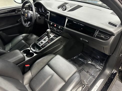 Used 2023 Porsche Macan S w/ Premium Package Plus image 24