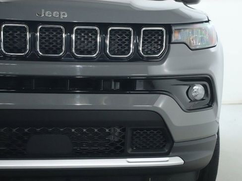 Used 2023 Jeep Compass Limited AWD/4WD image 7