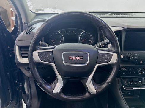 Used 2021 GMC Terrain SLT w/ Elevation Edition image 12