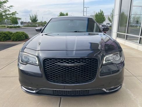 Used 2016 Chrysler 300 S image 12