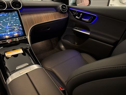 Certified 2026 Mercedes-Benz GLC 300 image 29