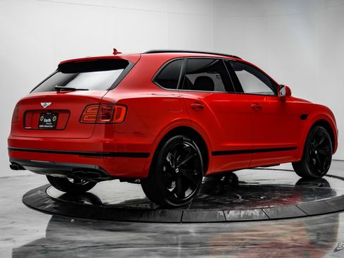 Used 2019 Bentley Bentayga image 13