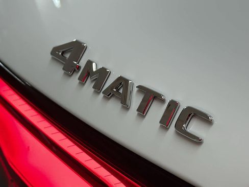 New 2026 Mercedes-Benz GLC 300 4MATIC image 11
