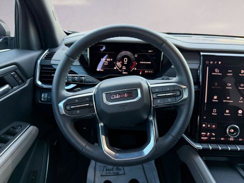 Used 2026 GMC Acadia Elevation w/ Elevation Premium Package FWD image 12