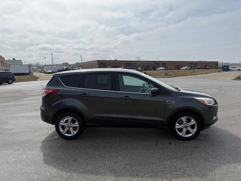 Used 2015 Ford Escape SE image 5