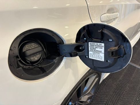 Used 2017 Subaru WRX Premium image 32