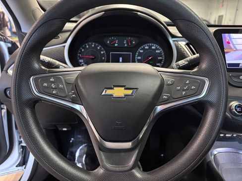 Used 2024 Chevrolet Malibu LT image 20