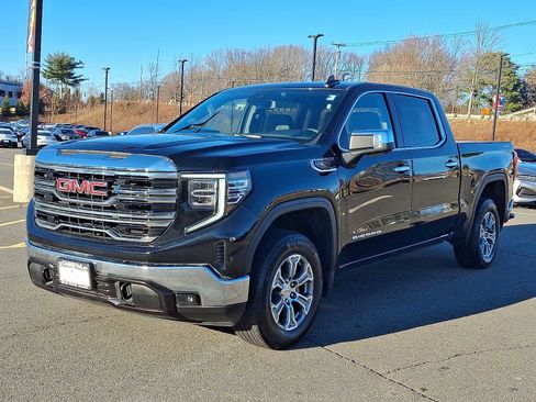 Used 2025 GMC Sierra 1500 SLT image 3