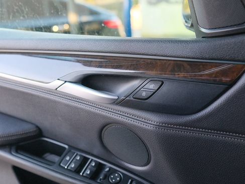 Used 2018 BMW X5 sDrive35i RWD image 11