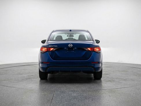 Used 2025 Nissan Sentra SV image 7
