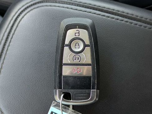 Used 2024 Ford Maverick Lariat w/ Black Appearance Package FWD image 28